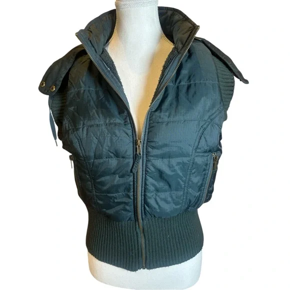 Free People Green Hooded Vest - Picture 4 of 9